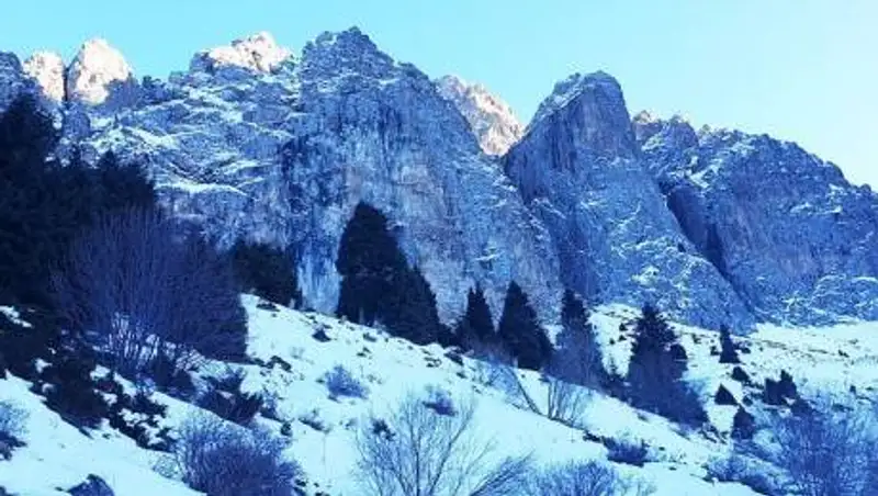 Сход лавин возможен в горах Алматы