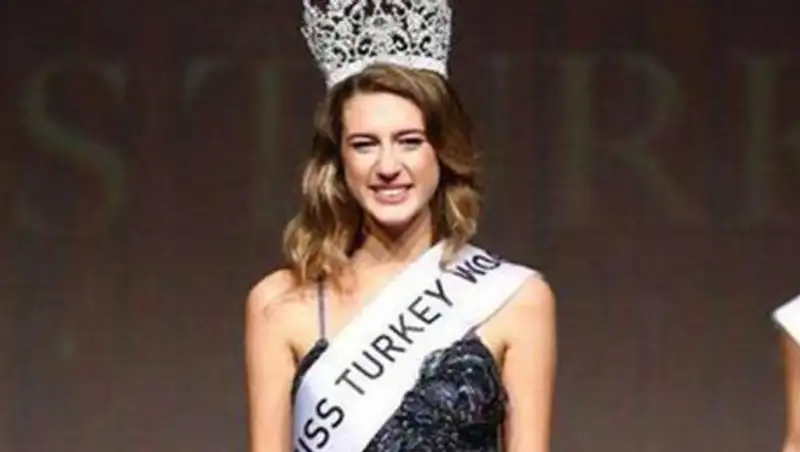 Бывшей "Мисс Турции" грозит тюрьма за твит