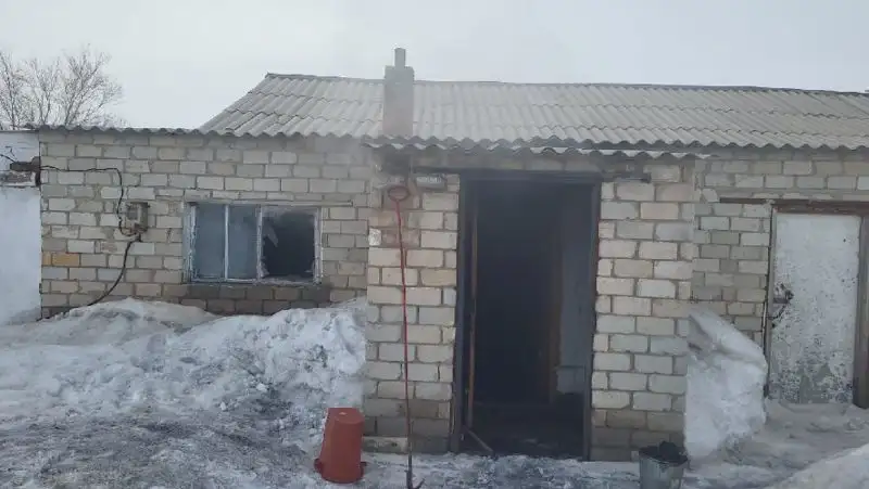 пожар, дом , фото - Новости Zakon.kz от 31.03.2022 17:22