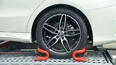 эвакуатор, машина , фото - Новости Zakon.kz от 05.04.2022 11:47