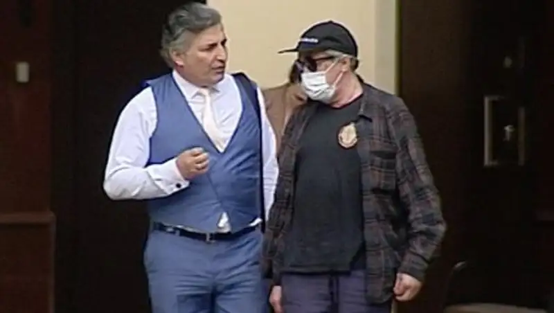 Адвокат Ефремова погубит его - мнение