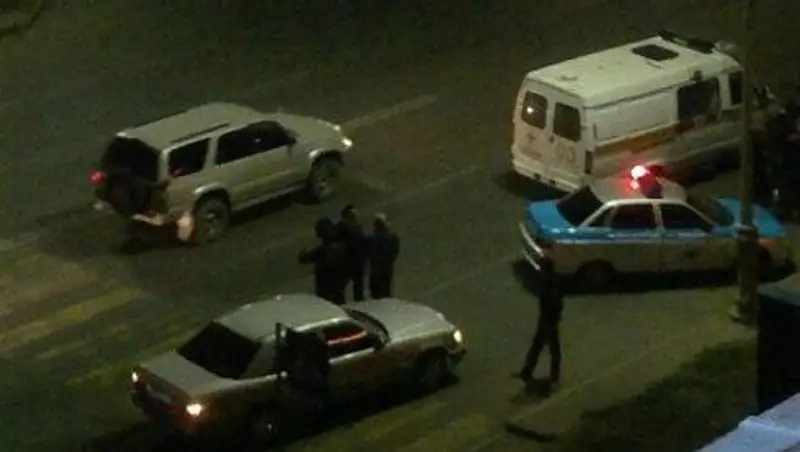 В Караганде водитель Мерседеса сбил девушку на пешеходном переходе