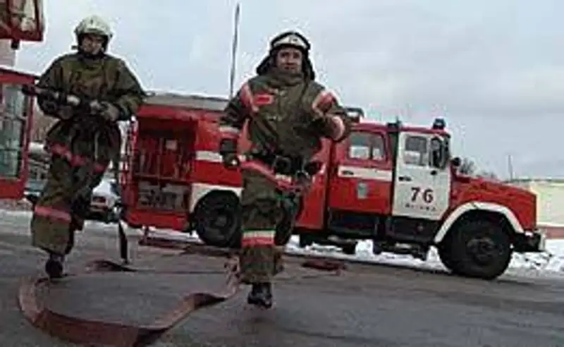 На рынке в городе Капшагай произошел пожар, фото - Новости Zakon.kz от 20.12.2011 15:41