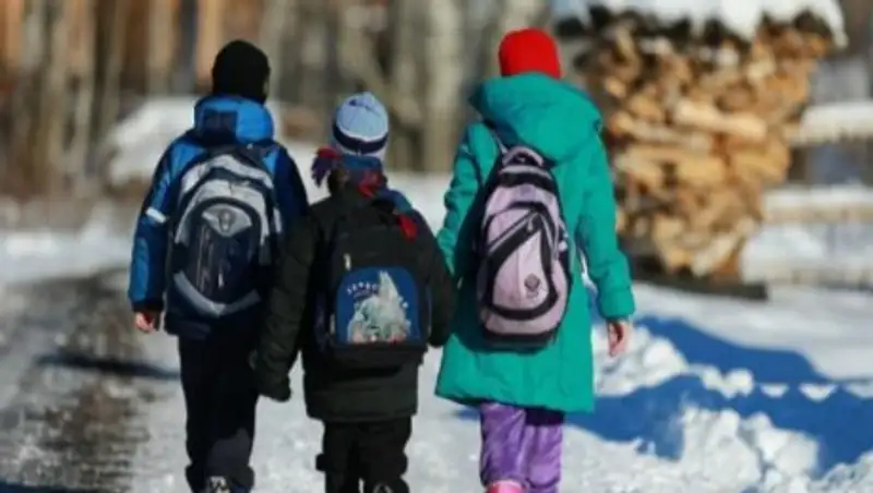 В Усть-Каменогорске частично отменили школьные занятия