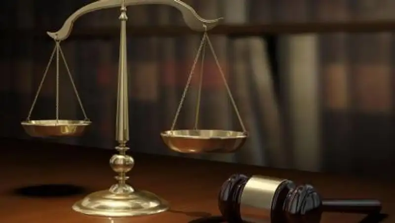 Осужденным за "букет" преступлений экс-борцам с коррупцией изменили приговоры