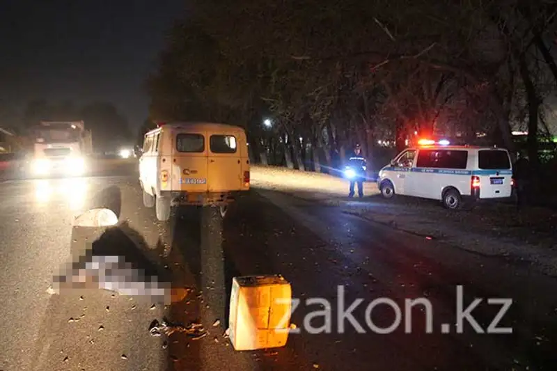 В Алматы 18-летний парень насмерть сбил пешехода (фото), фото - Новости Zakon.kz от 20.11.2013 22:40