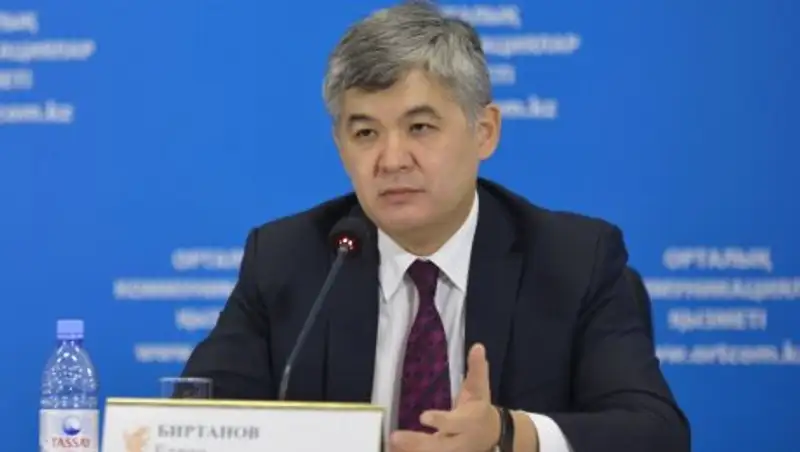 Министр здравоохранения прокомментировал рекламу "чудо-средств" в Сети