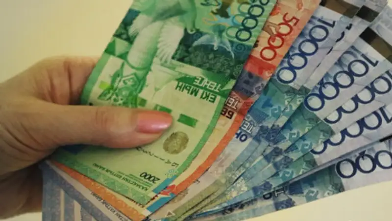 Как может отразиться на тенге прекратившийся чистый отток капитала