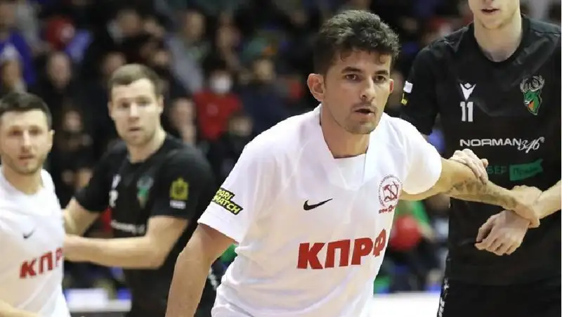 Гол Дугласа помог «КПРФ» выйти в полуфинал чемпионата России по футзалу