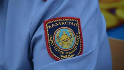 Полицейские спасли девушку из реки Костаная , фото - Новости Zakon.kz от 01.06.2023 22:22