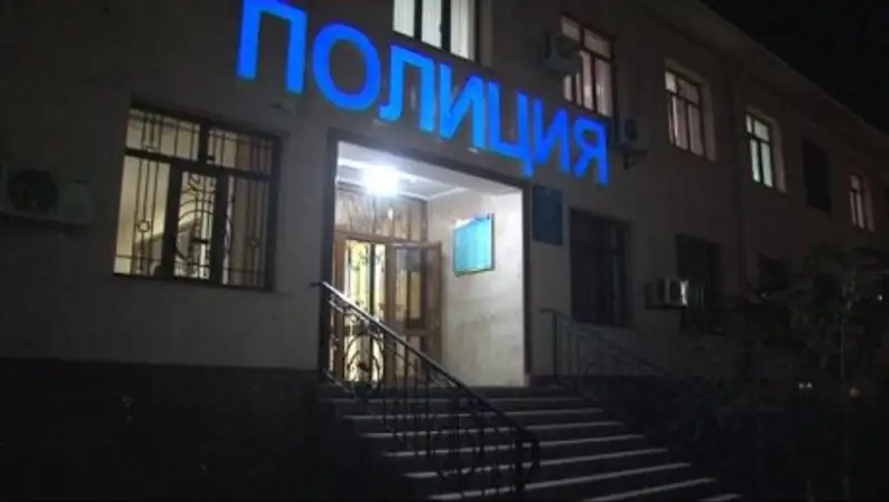 В Шымкенте полицейские задержали водителей, устроивших потасовку на улице