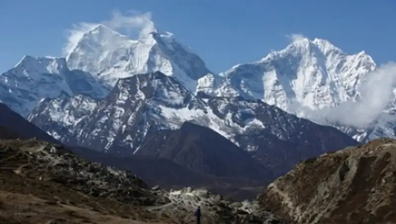 Землетрясение в Непале уменьшило высоту Эвереста