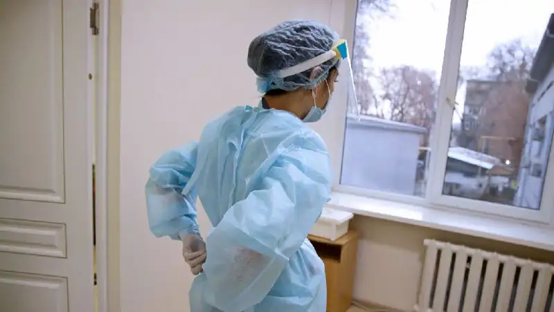 Свыше 1,5 тысячи казахстанцев заболели КВИ за сутки