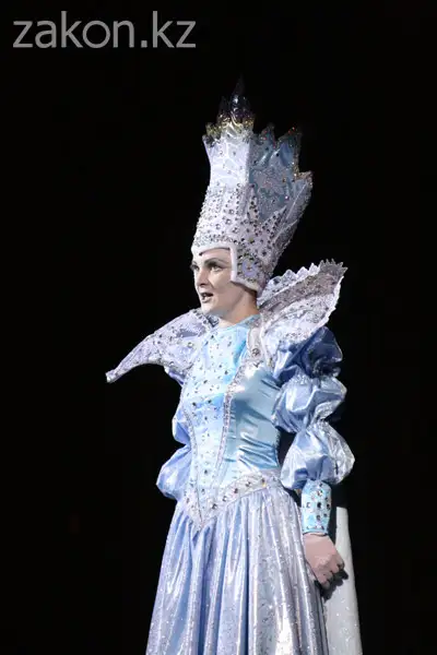 В ТЮЗе им. Н. Сац состоялась премьера детского спектакля «Снежная королева» (фото) В ТЮЗе им. Н. Сац состоялась премьера детского спектакля «Снежная королева» (фото), фото - Новости Zakon.kz от 21.11.2012 19:54