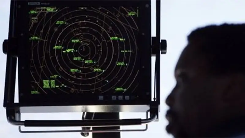 В небе над Украиной у самолетов отключается навигация GPS  