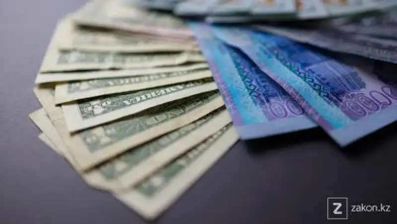 Курс доллара продолжает расти