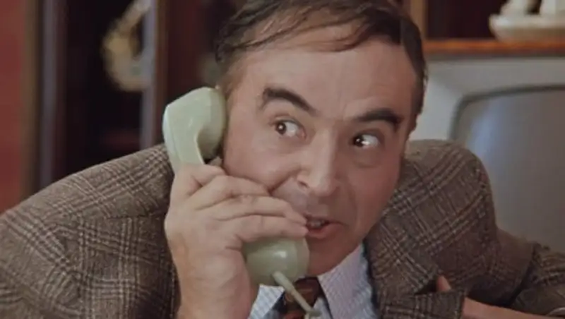 Тело Этуша кремируют