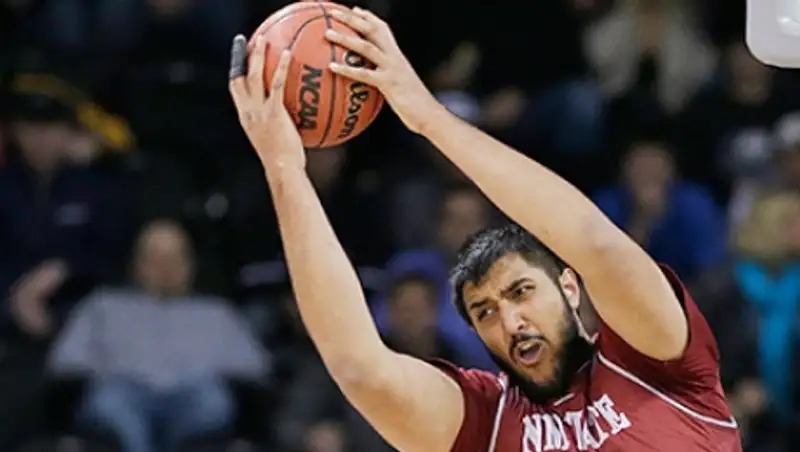 В НБА появился 226-сантиметровый индиец