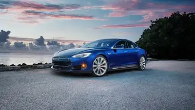 Tesla, фото - Новости Zakon.kz от 04.04.2018 15:27