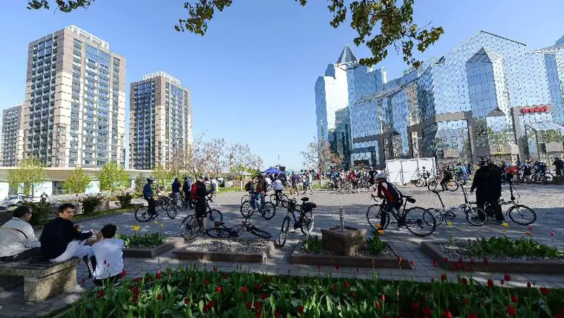 Движение по проспекту аль-Фараби в Алматы ограничат 1 мая из-за велопробега