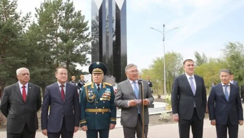 Памятник героям чернобыльцам открыли в Караганде