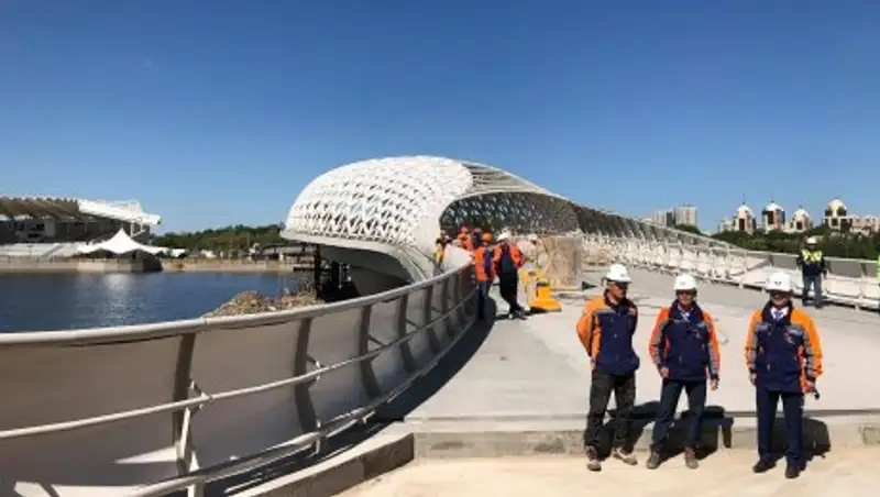 Снимки нового пешеходного моста в Астане опубликовали в Сети