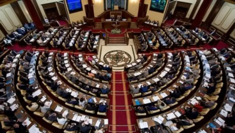 Трансляция совместного заседания палат Парламента РК