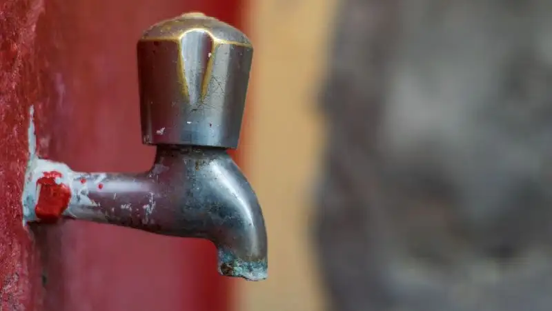 Сельчане в ВКО много лет живут без питьевой воды