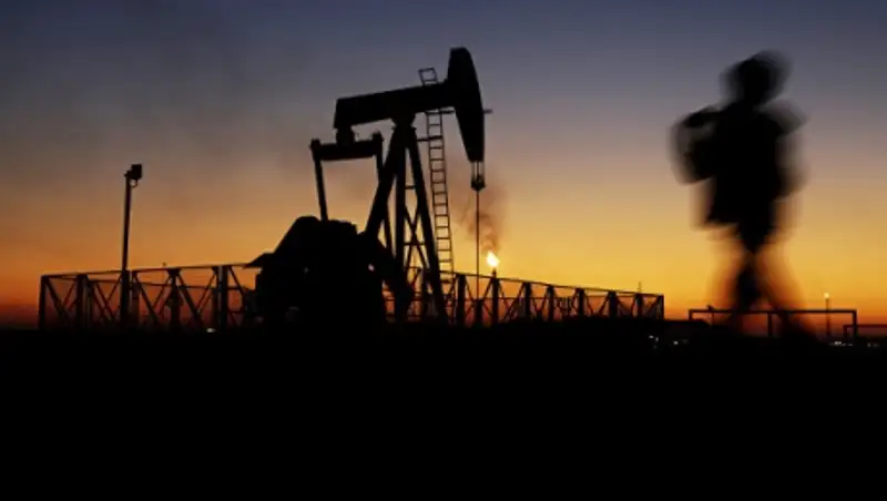 Цены на нефть снижаются после публикации статданных из Китая