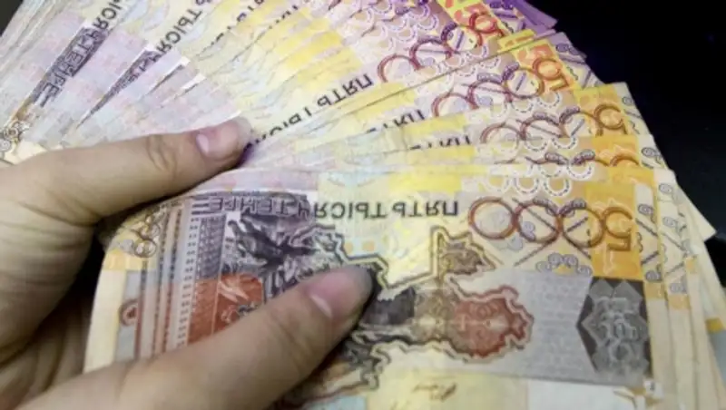 "Работница акимата" пообещала уральцам квартиры по программе "Доступное жилье-2020"