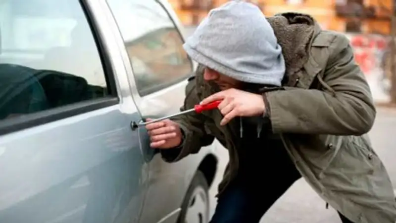 В России угонщиков обязали возмещать ущерб за порчу авто