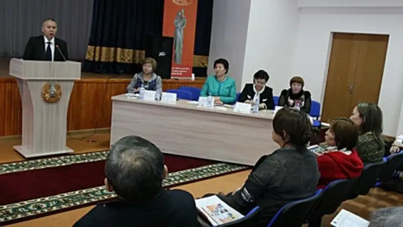 Казахстанские психологи разработали 12 правил, которых следует придерживаться родителям