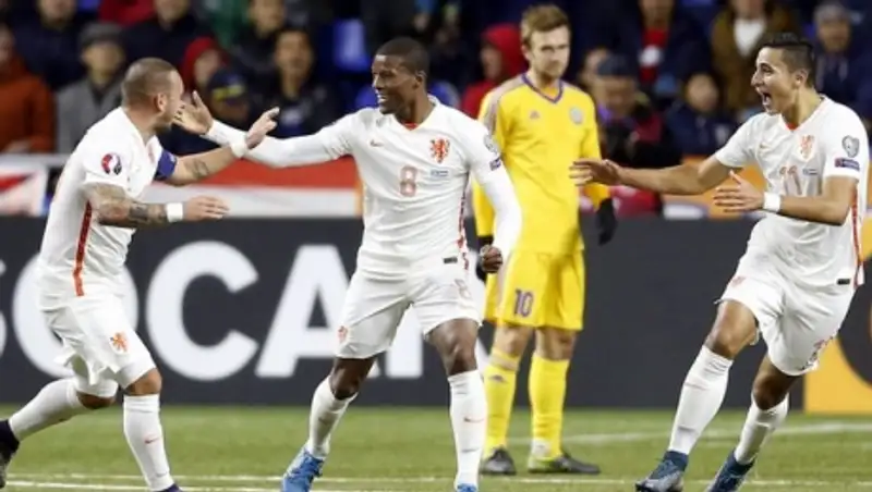 Сборная Казахстана уступила Голландии в отборочном матче Чемпионата Европы