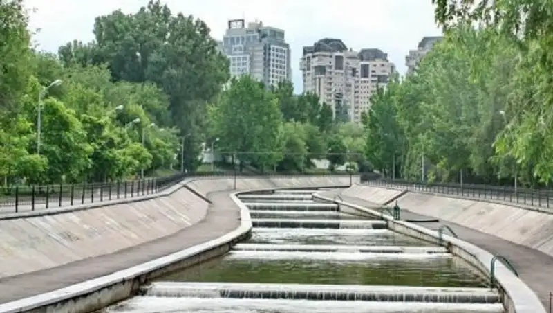 В Алматы объявили штормовое предупреждение