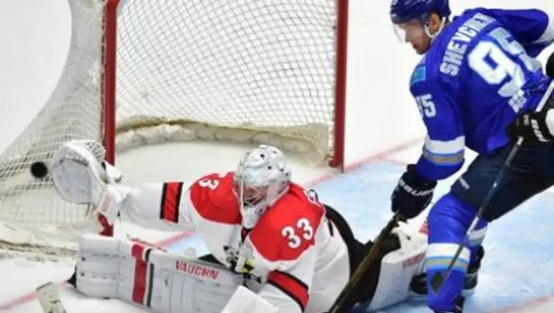 "Барыс" упустил победу над "Трактором" в гостях