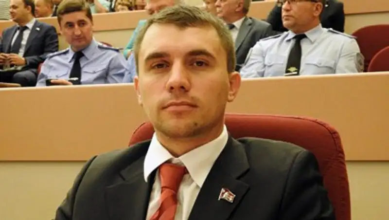 Депутат на "министерской диете" сбросил более 2 килограммов