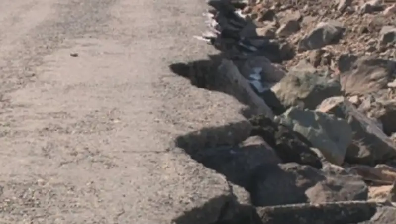 «Семей-&#1178;айнар» тас жолын су шайып кетті