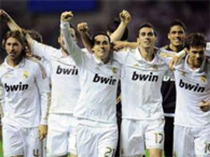 «Реал» в 32-й раз в истории выиграл чемпионат Испании, фото - Новости Zakon.kz от 03.05.2012 15:21