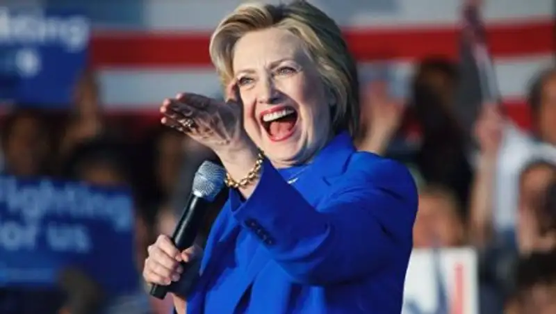 Клинтон заявляет, что будет противостоять России и Китаю