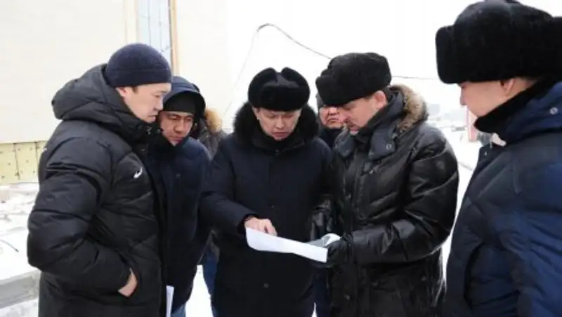 Столичный аким совершил рабочий объезд городских строек