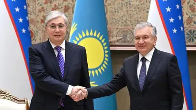 Токаев и Мирзиёев провели переговоры в узком составе, фото - Новости Zakon.kz от 22.12.2022 15:43