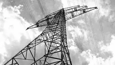 Смертельный удар током получил электрик во время работы в Акмолинской области 