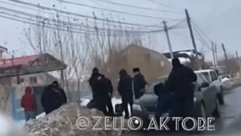 Очередную спецоперацию в Актобе сняли очевидцы
