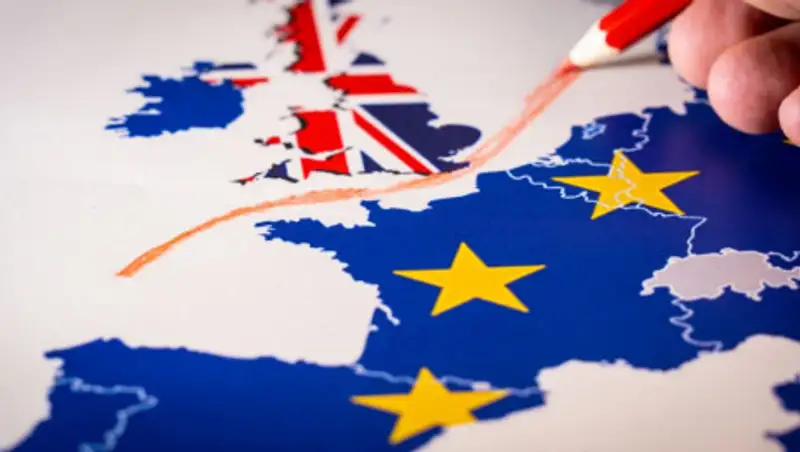 Британский парламент одобрил закон о новой отсрочке Brexit