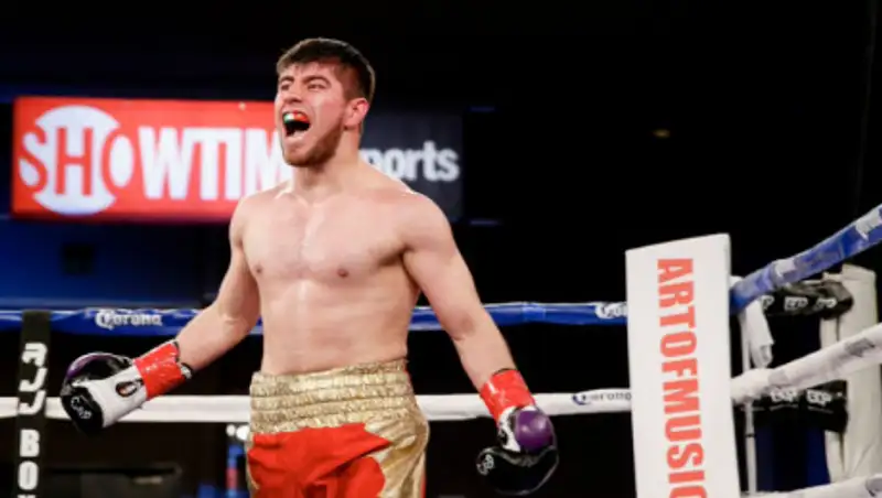 Казахстанский нокаутер дважды провалил взвешивание и сорвал бой в США