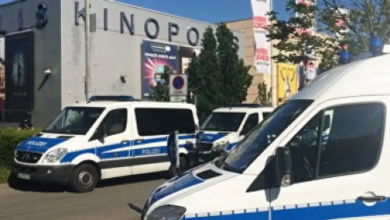 В сети опубликовано видео штурма кинотеатра в Фирнхайме