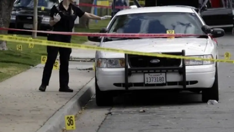 В Калифорнии преступник открыл стрельбу по посетителям вечеринки