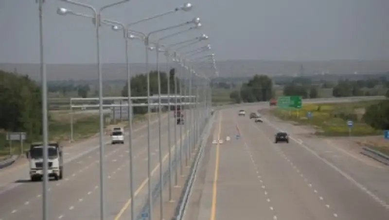 На ремонт и содержание автодорог республиканского значения выделено 37,5 млрд тенге