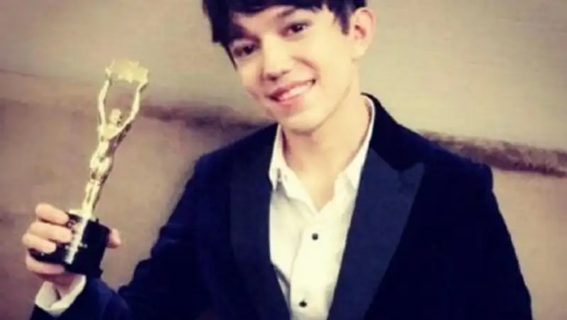Димаш Кудайберген победил в номинации «Лучший исполнитель года» в Гонконге