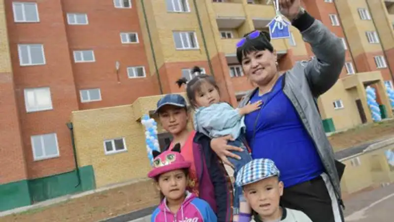 Члены 19 многодетных семей, переехавших из Нур-Султана в Экибастуз, уже трудоустроены